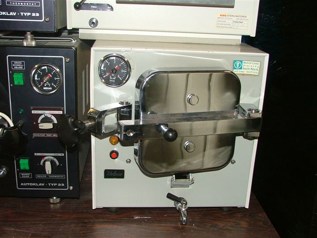 1449114autoclavewabeco.jpg